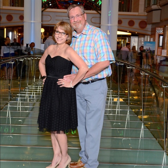 Meet your Posher, Kim - Picture 2 of 2